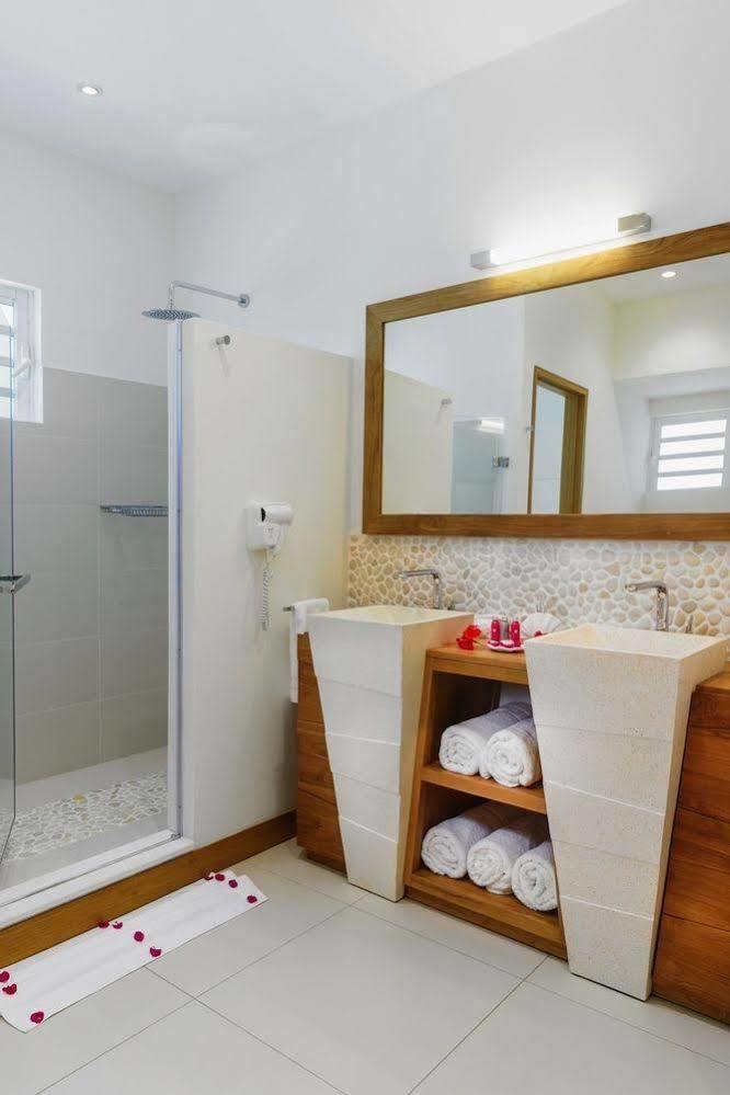 Myra Seafront Suites With Lov Cap Malheureux Luaran gambar